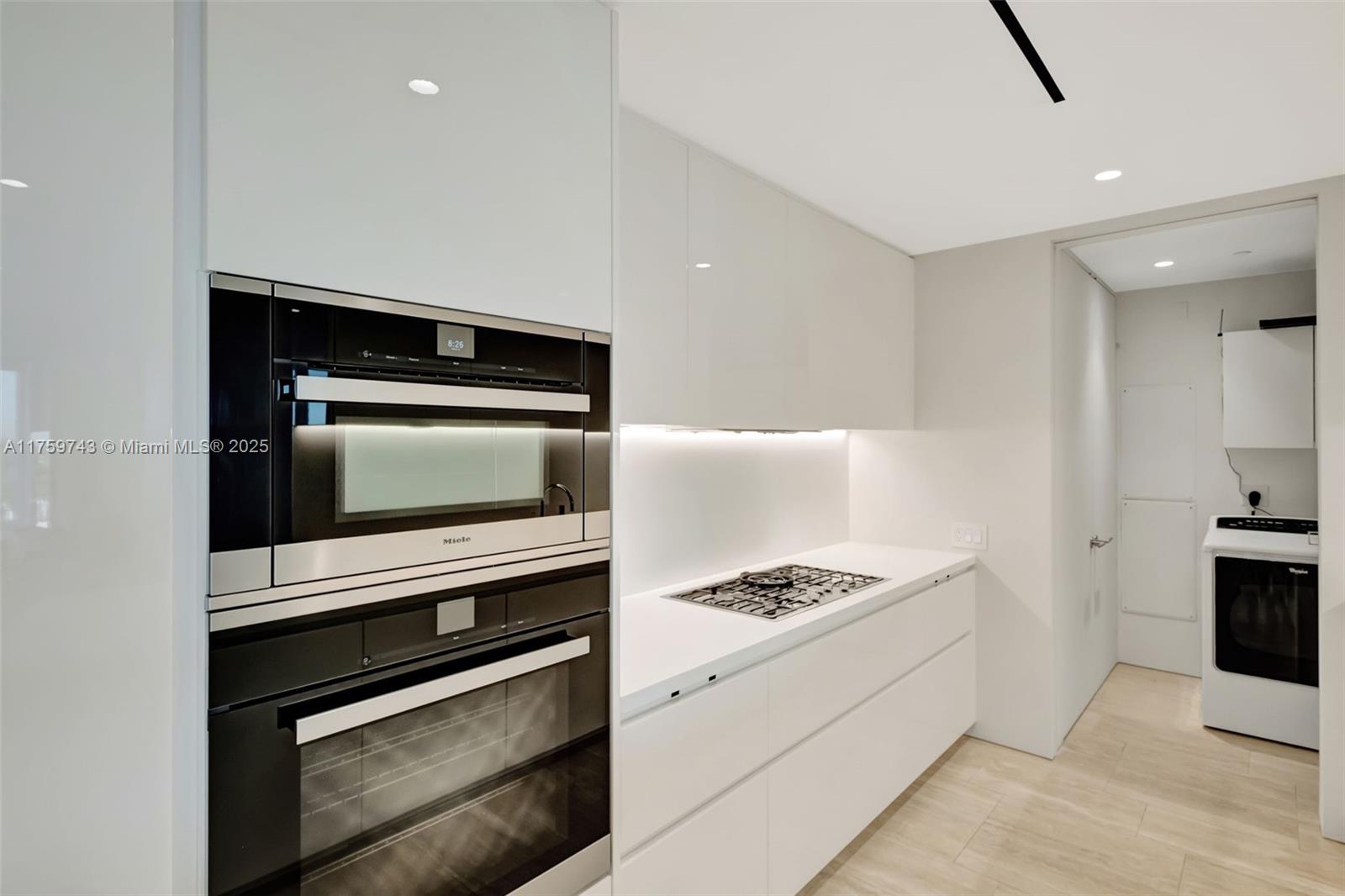 SURF CLUB CONDO - Residential