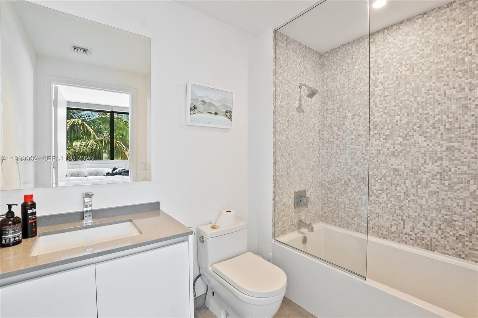 REACH CONDO - Residential