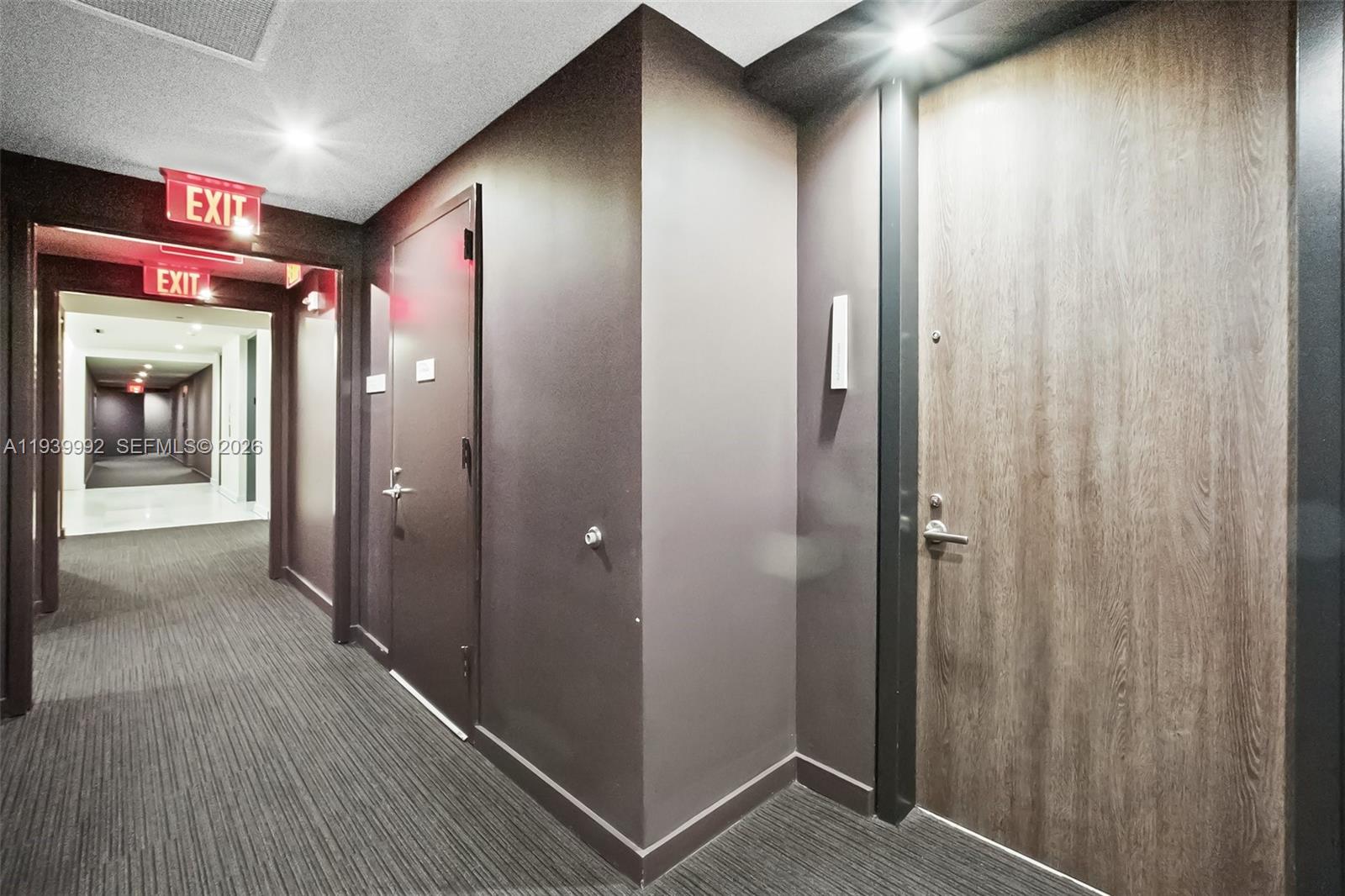 REACH CONDO - Residential