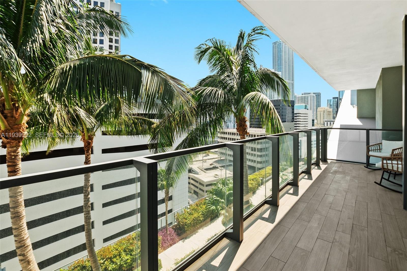 REACH CONDO - Residential