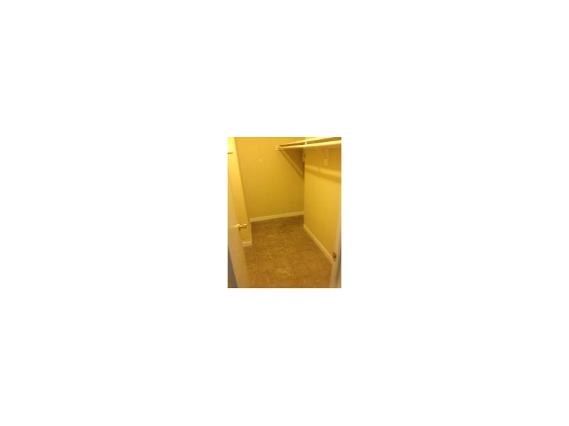 GOLFVIEW ARMS CONDO - Residential Lease