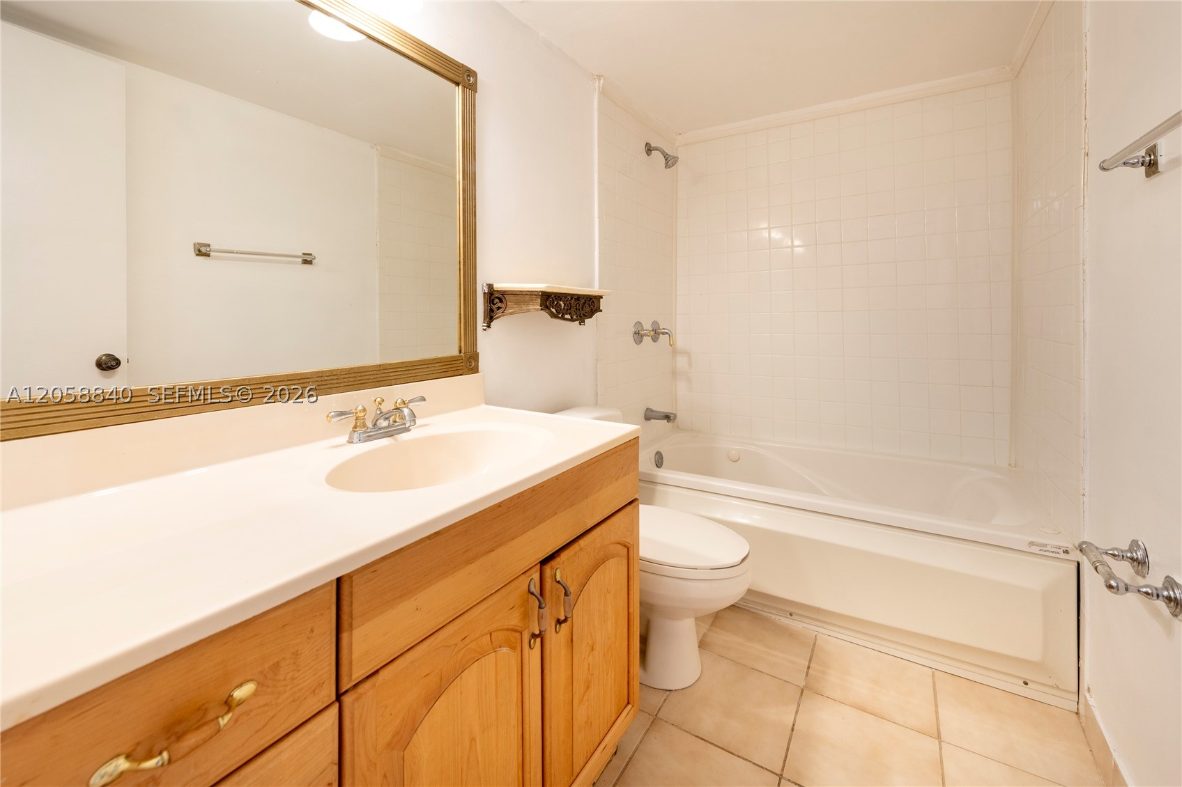 LAFAYETTE CONDO - Residential