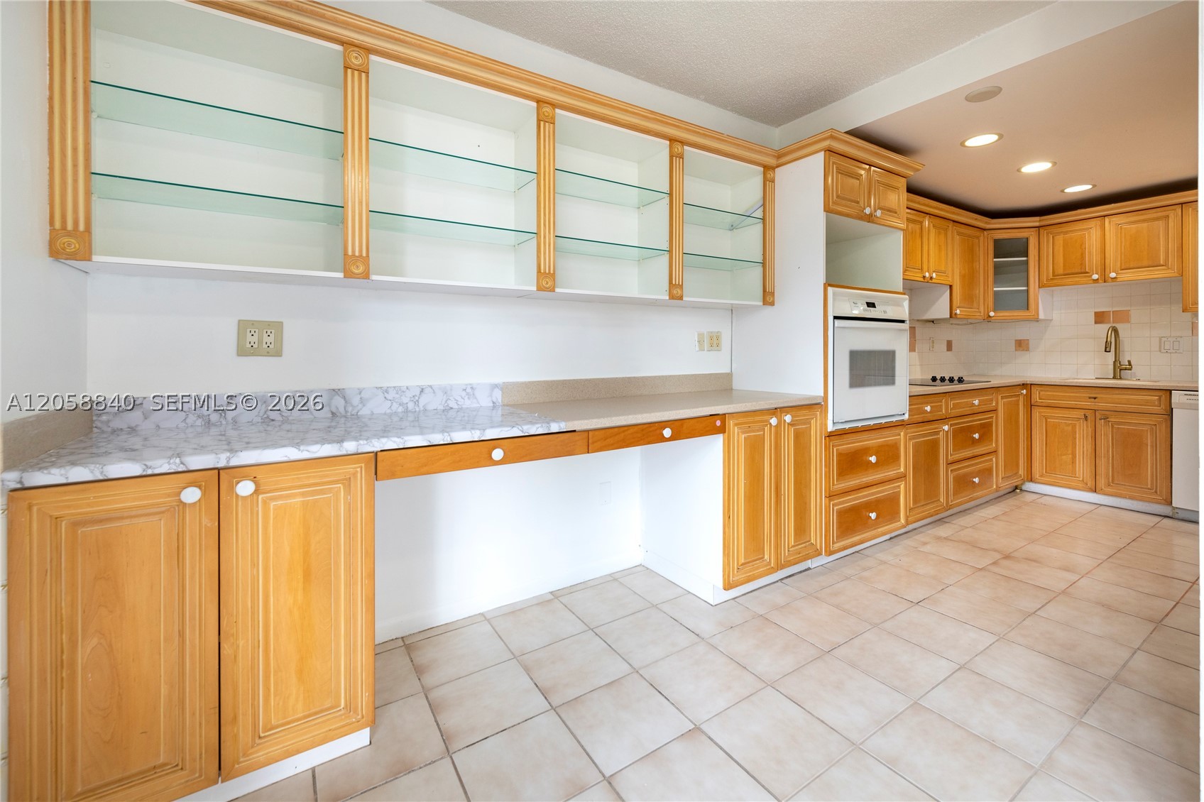 LAFAYETTE CONDO - Residential