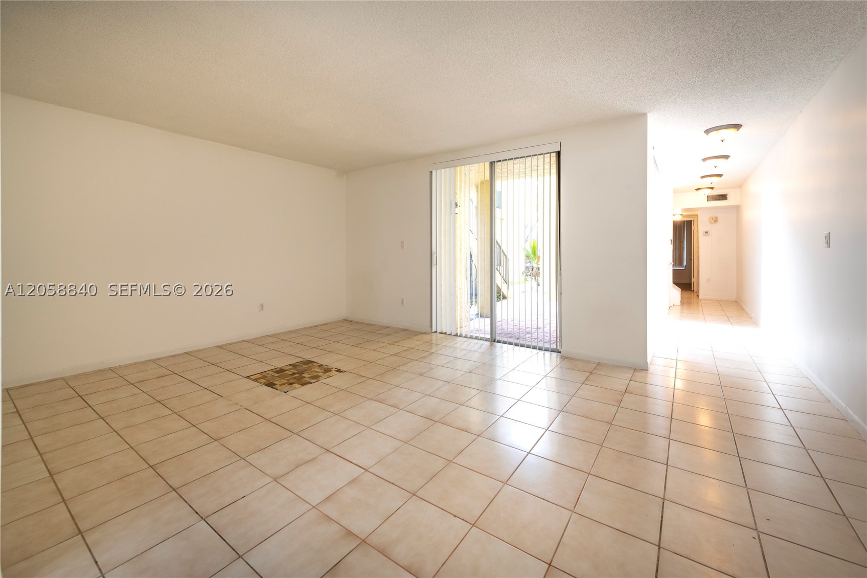 LAFAYETTE CONDO - Residential