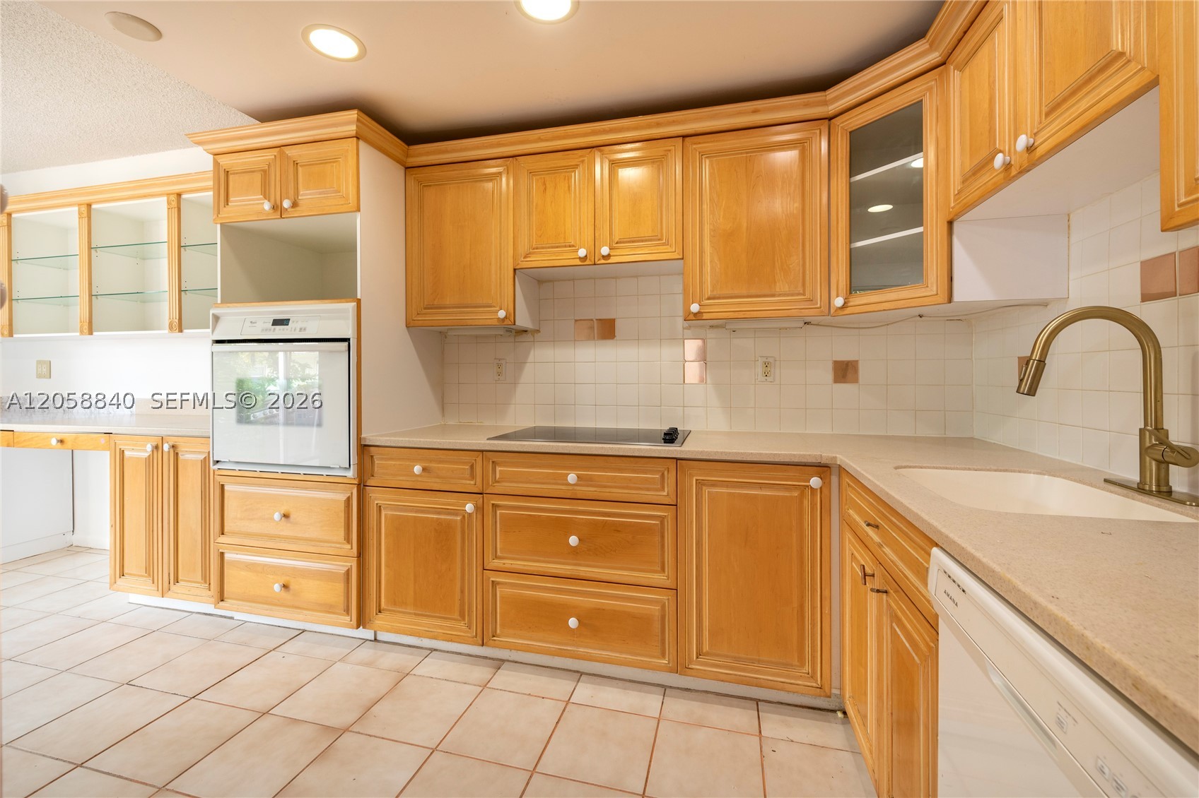LAFAYETTE CONDO - Residential
