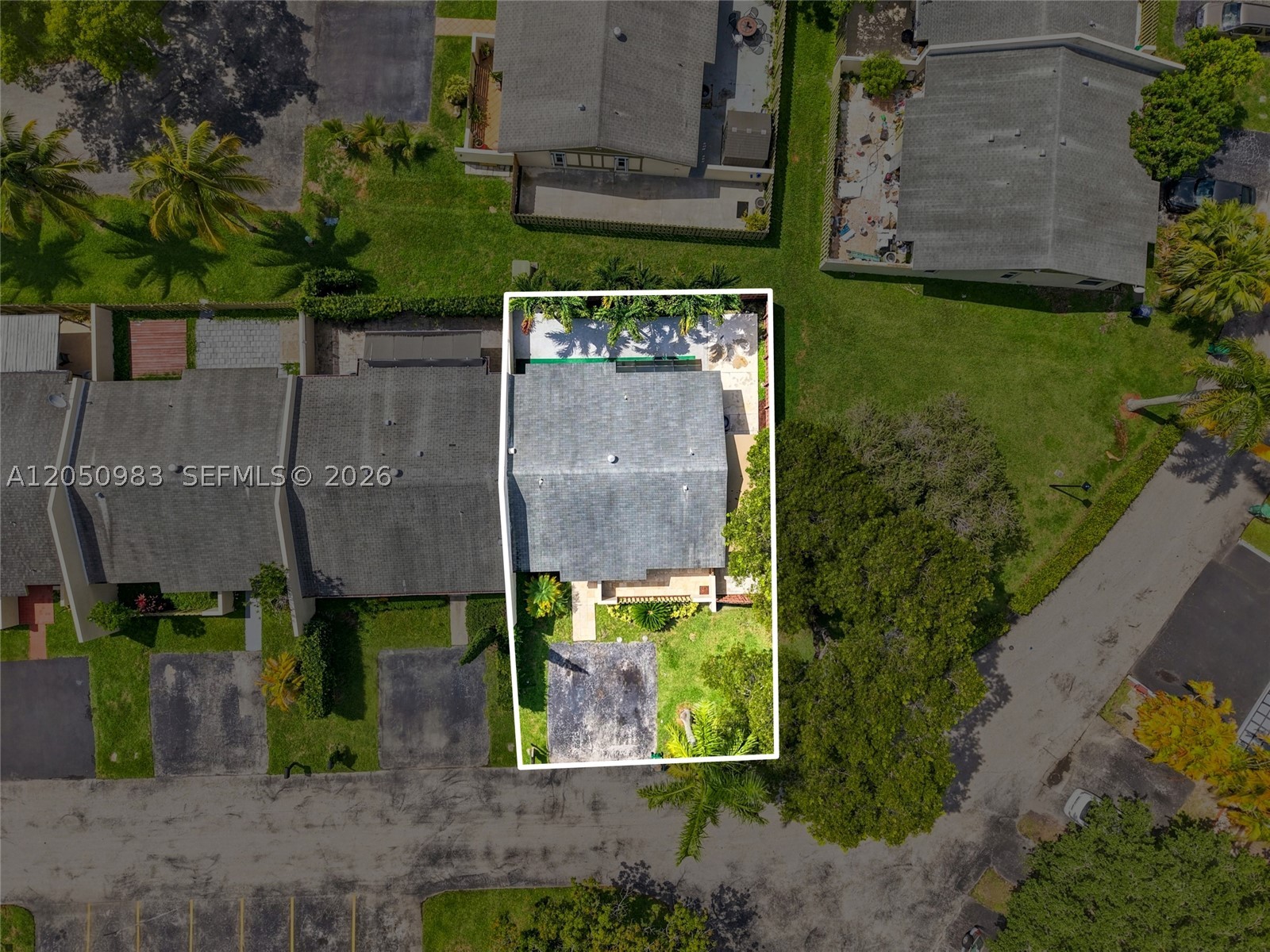 DEVON-AIRE VILLAS SEC 6 - Residential
