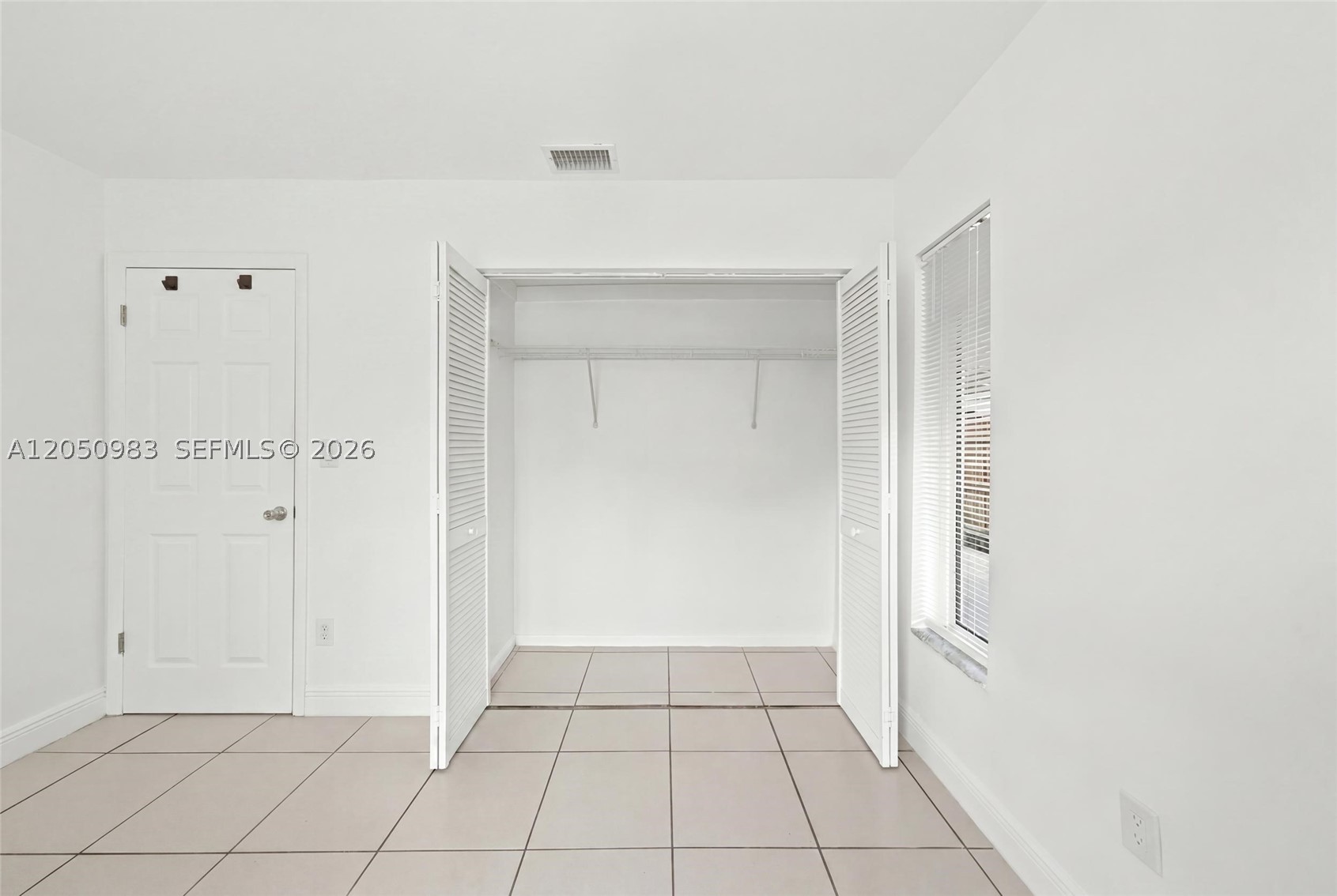DEVON-AIRE VILLAS SEC 6 - Residential