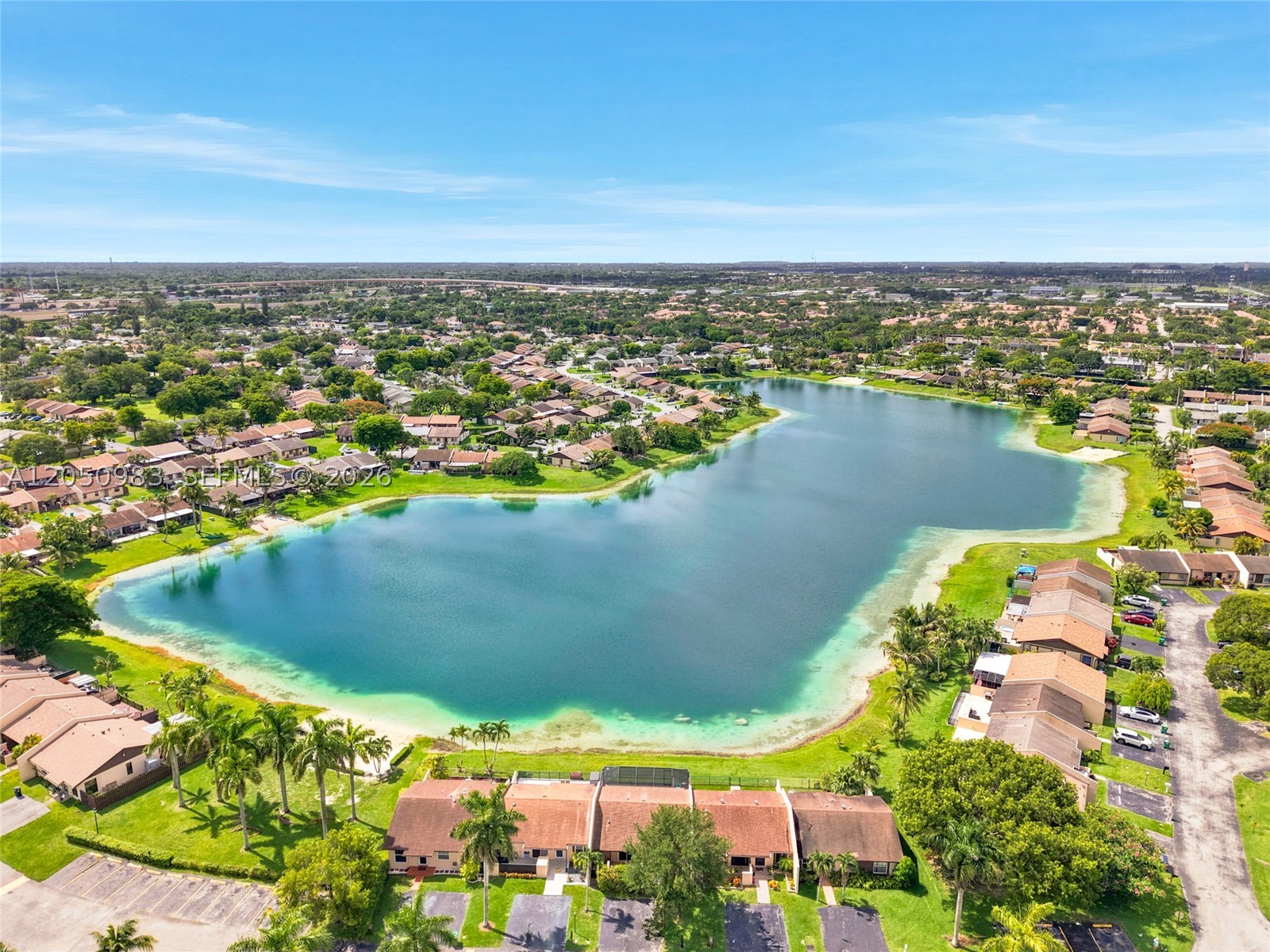DEVON-AIRE VILLAS SEC 6 - Residential