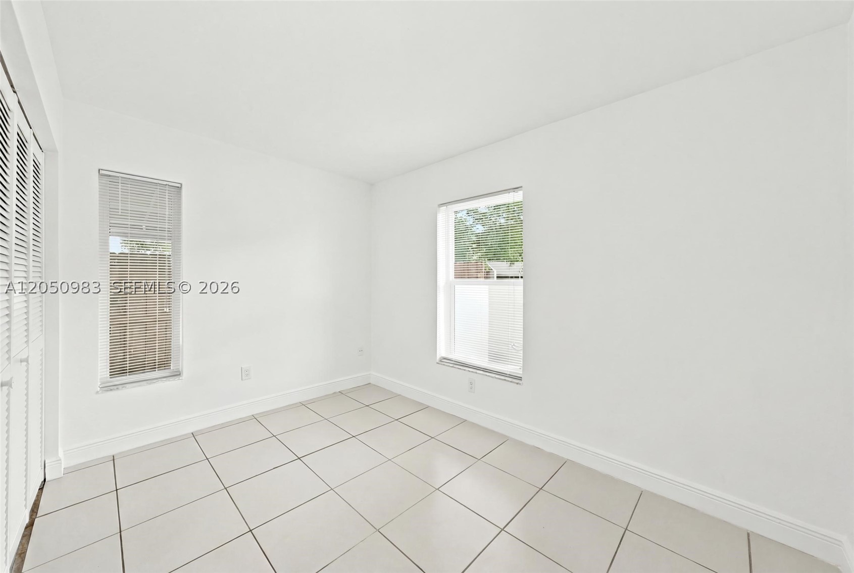 DEVON-AIRE VILLAS SEC 6 - Residential
