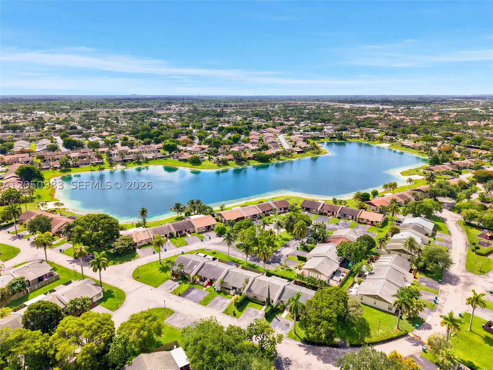 DEVON-AIRE VILLAS SEC 6 - Residential