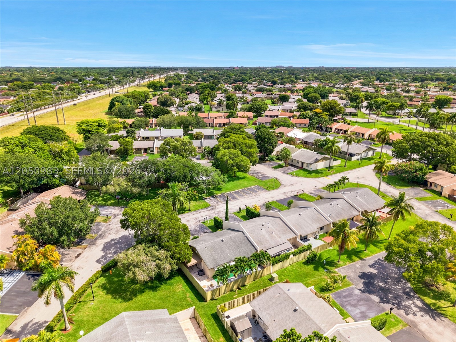 DEVON-AIRE VILLAS SEC 6 - Residential