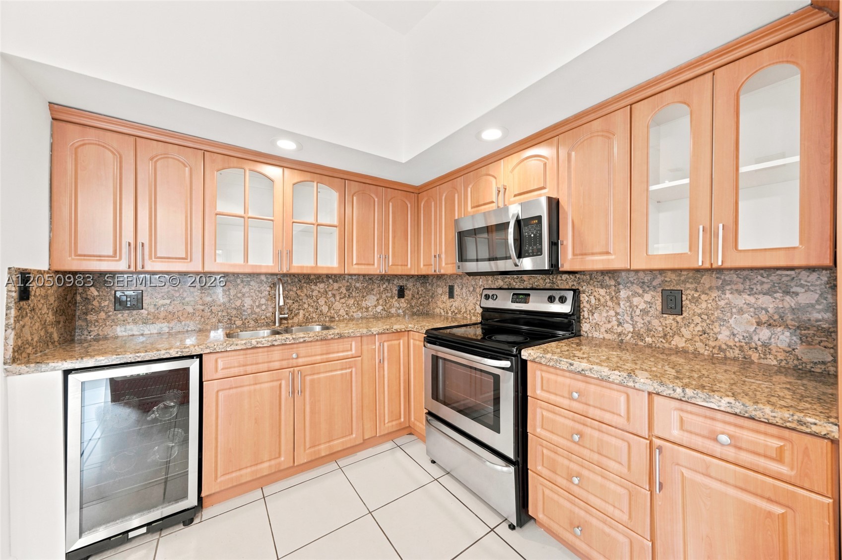 DEVON-AIRE VILLAS SEC 6 - Residential
