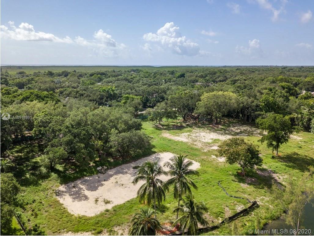 SNAPPER CREEK LAKES - Residential