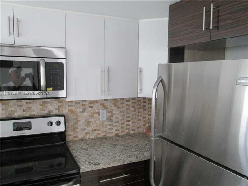 SANDPEBBLES TOWNHOUSE CON - Residential