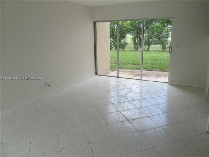 SANDPEBBLES TOWNHOUSE CON - Residential