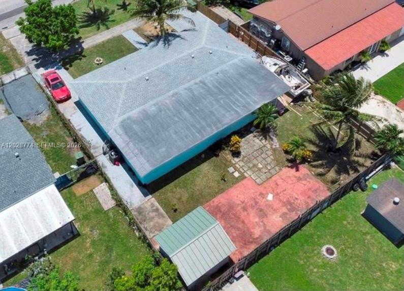 AVOCADO VILLAS - Residential Lease