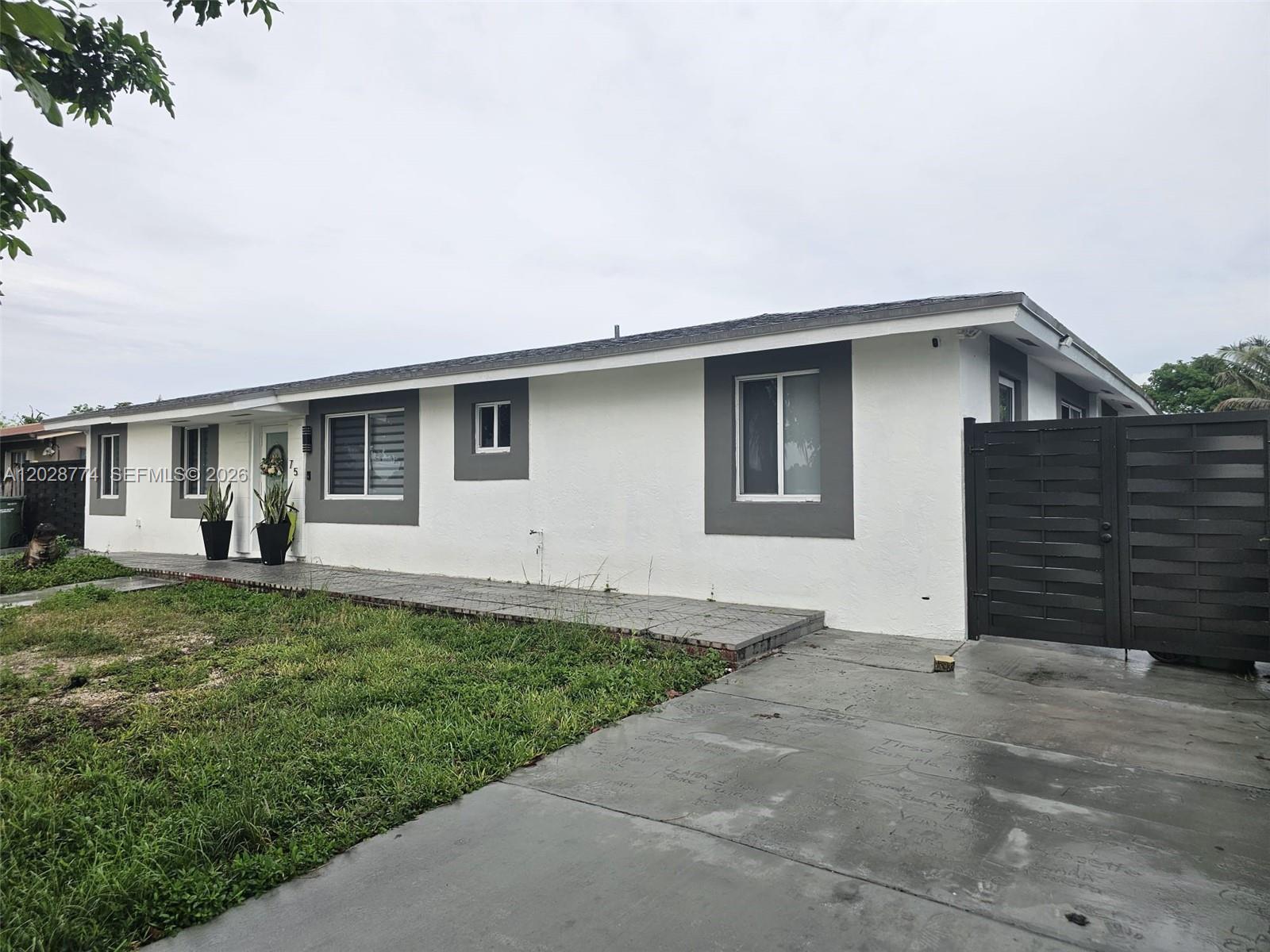 AVOCADO VILLAS - Residential Lease