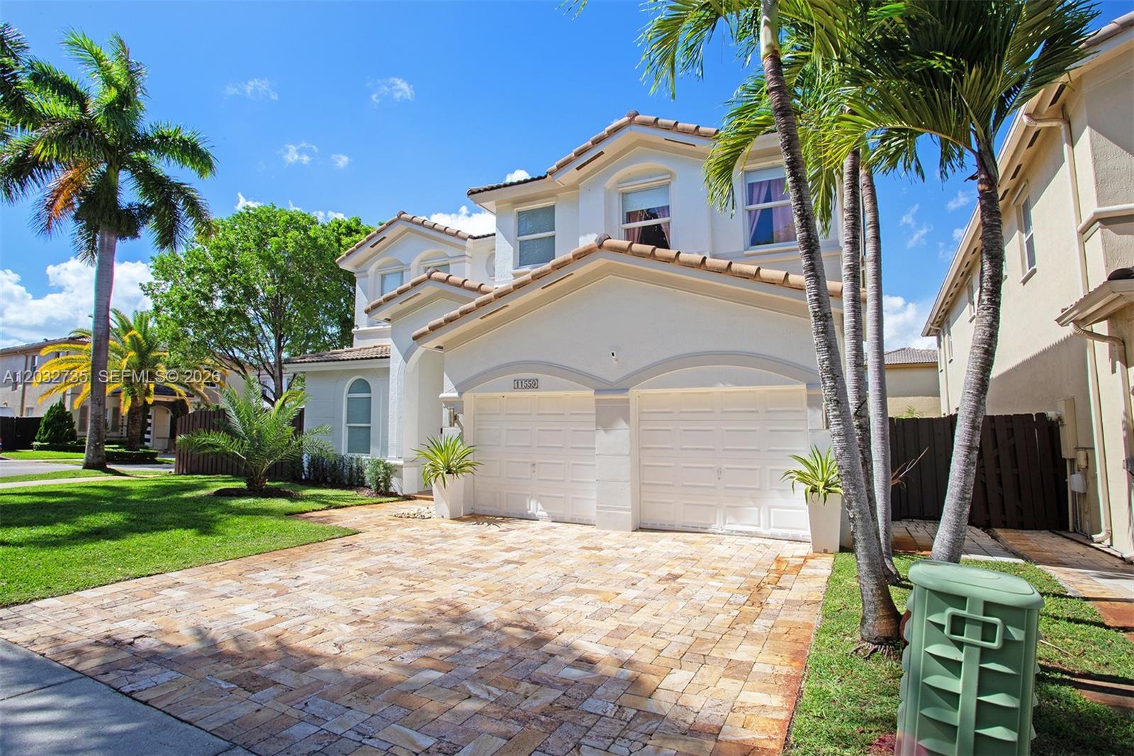 ISLANDS AT DORAL NORTHWES - Residential