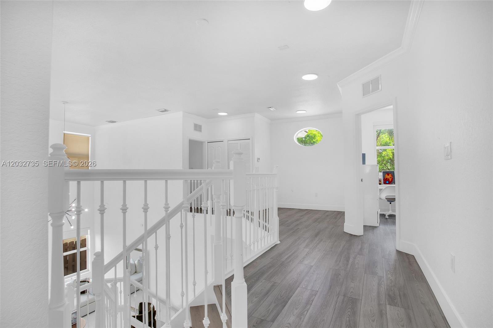 ISLANDS AT DORAL NORTHWES - Residential