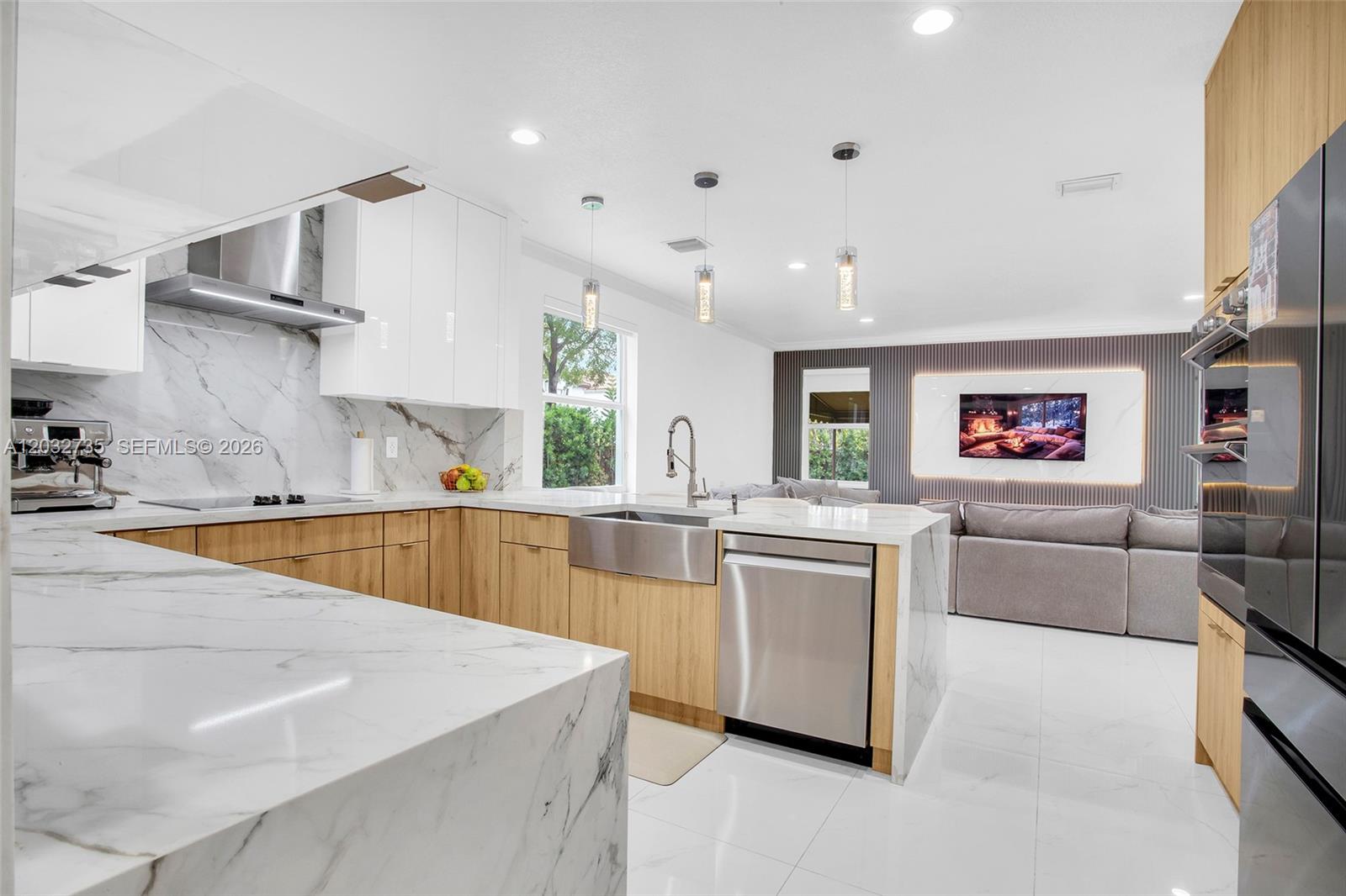 ISLANDS AT DORAL NORTHWES - Residential
