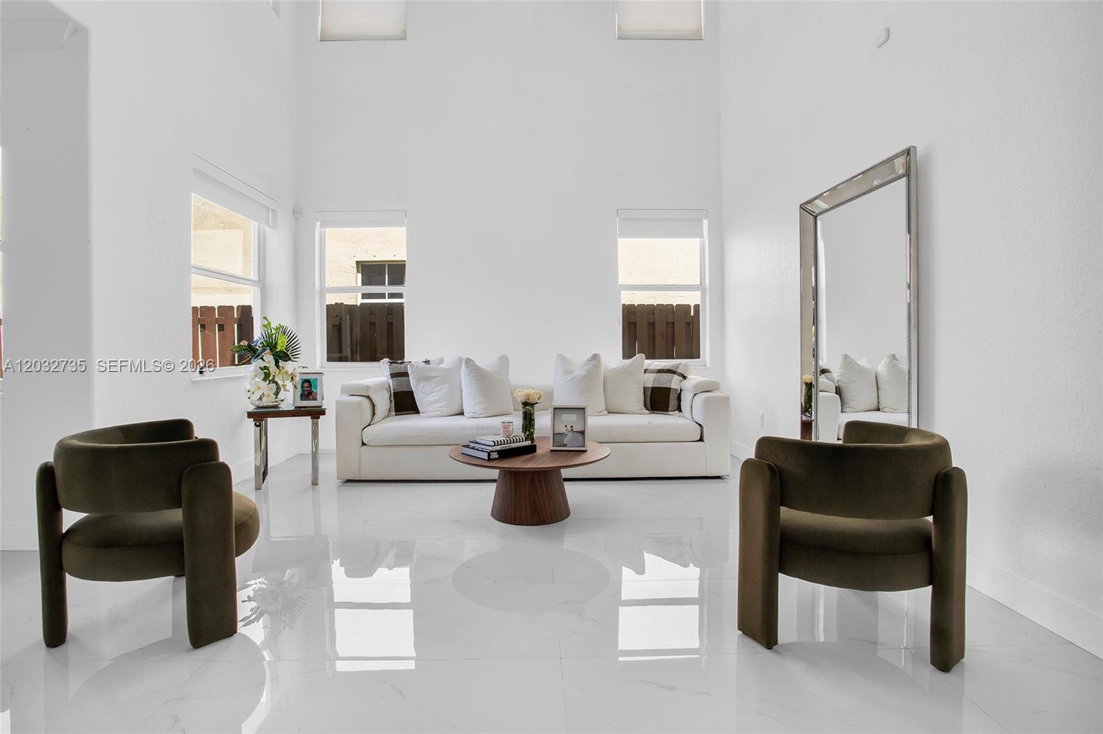 ISLANDS AT DORAL NORTHWES - Residential