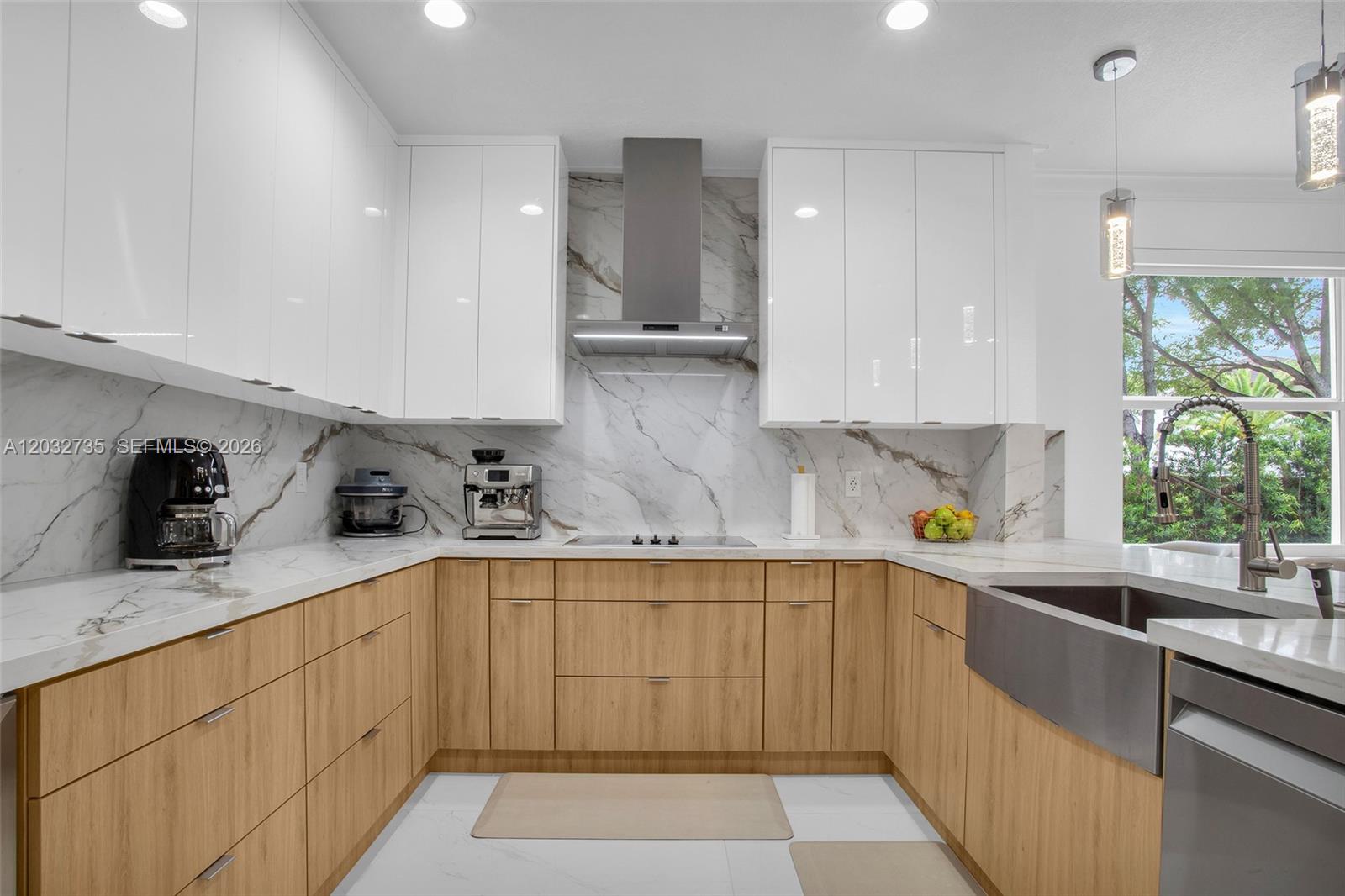 ISLANDS AT DORAL NORTHWES - Residential