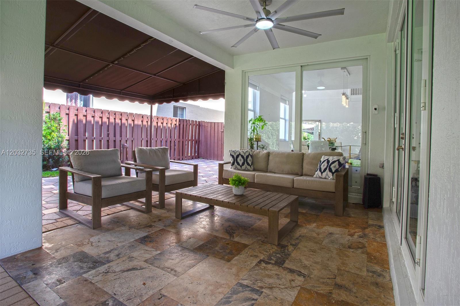 ISLANDS AT DORAL NORTHWES - Residential