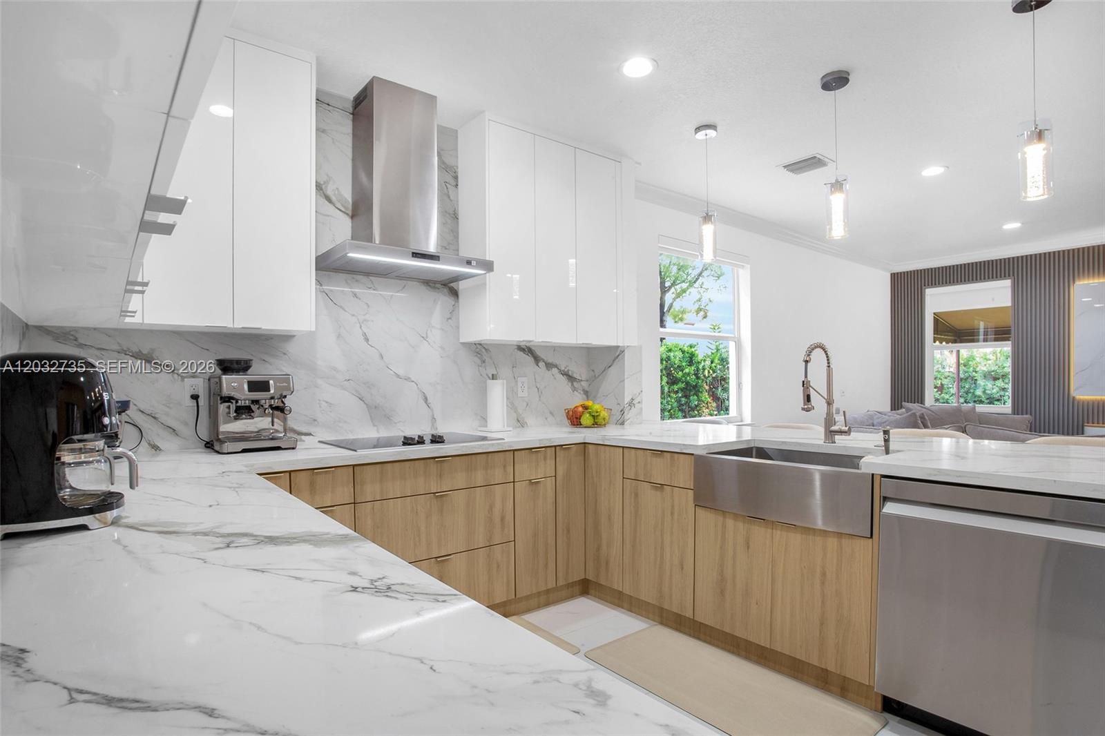 ISLANDS AT DORAL NORTHWES - Residential