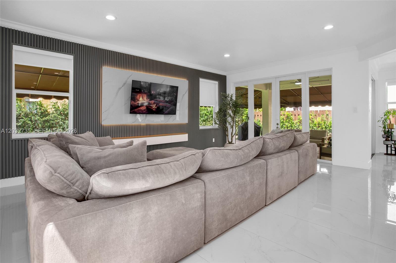 ISLANDS AT DORAL NORTHWES - Residential