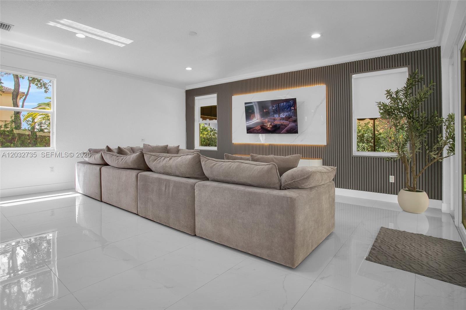 ISLANDS AT DORAL NORTHWES - Residential