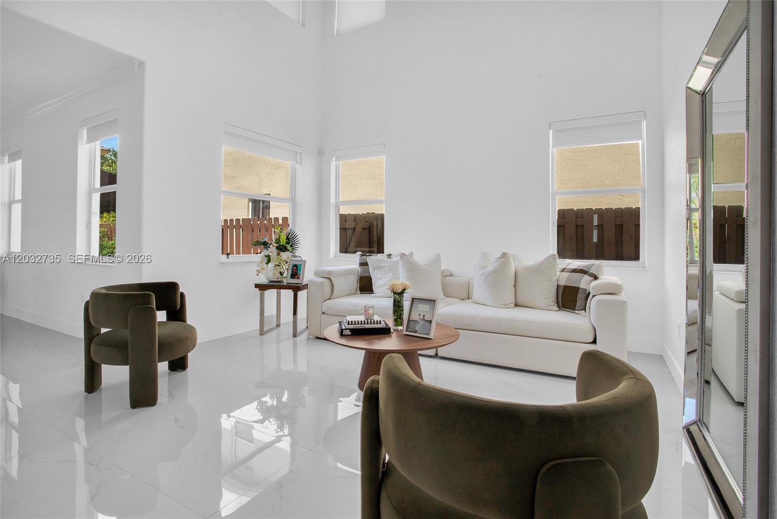 ISLANDS AT DORAL NORTHWES - Residential