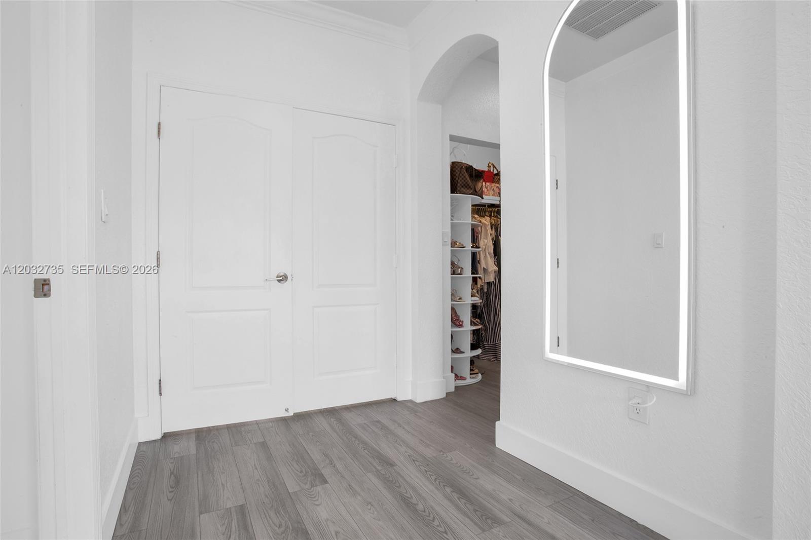 ISLANDS AT DORAL NORTHWES - Residential