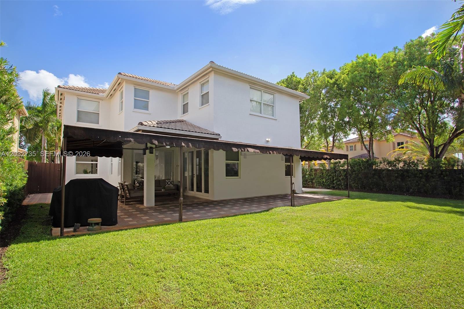 ISLANDS AT DORAL NORTHWES - Residential