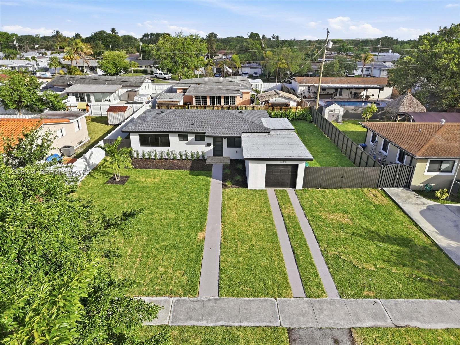 SOUTH CORAL HOMES SEC 2 - Residential