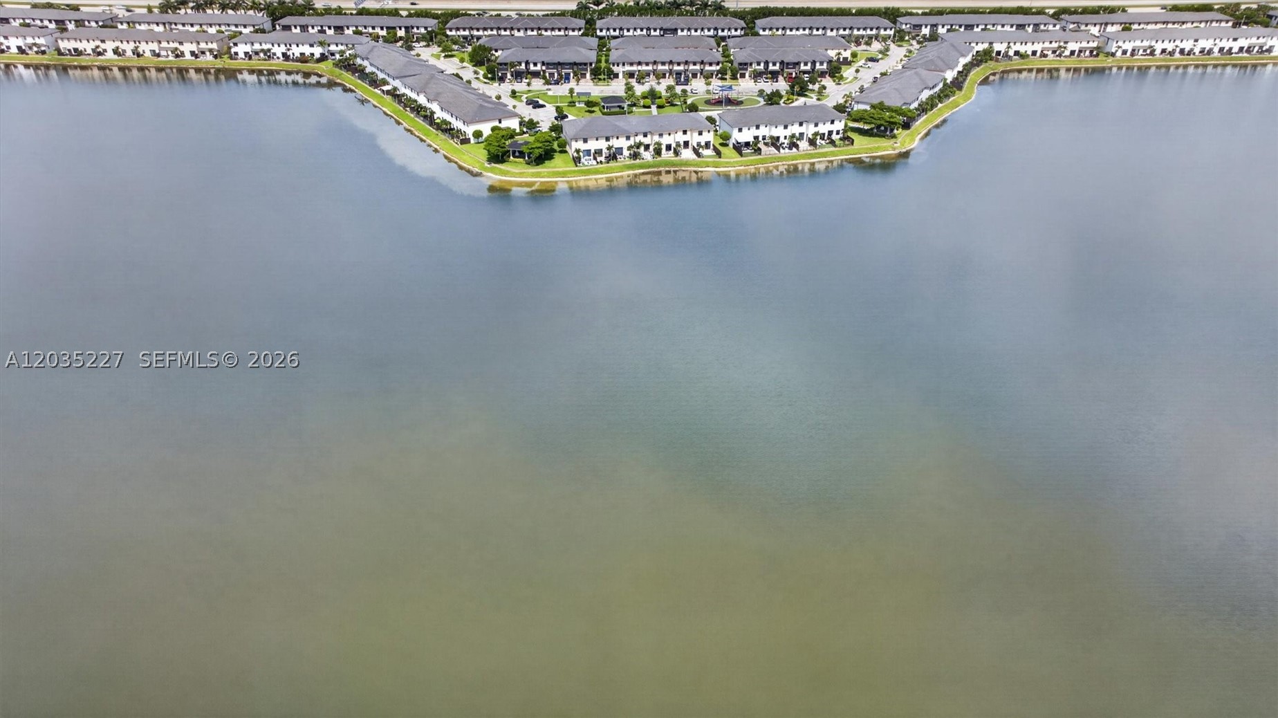 DUNNWOODY LAKE - Residential