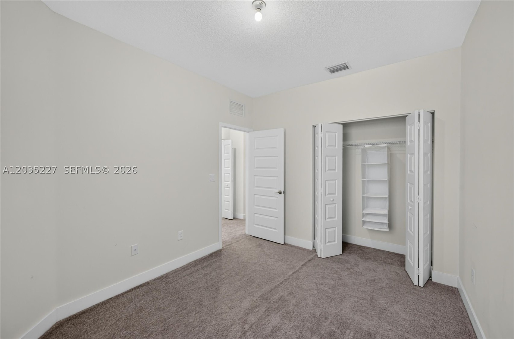 DUNNWOODY LAKE - Residential