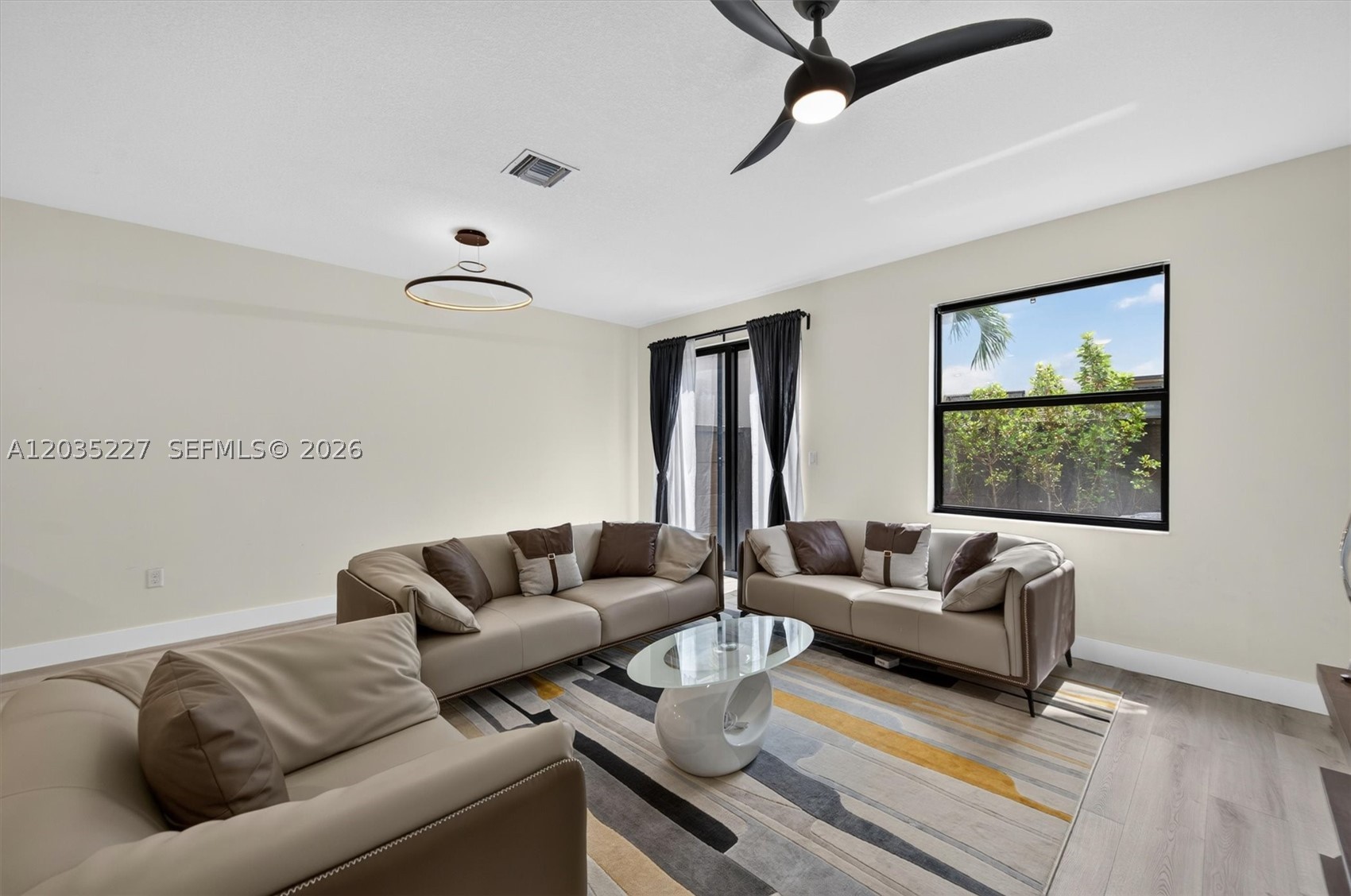 DUNNWOODY LAKE - Residential