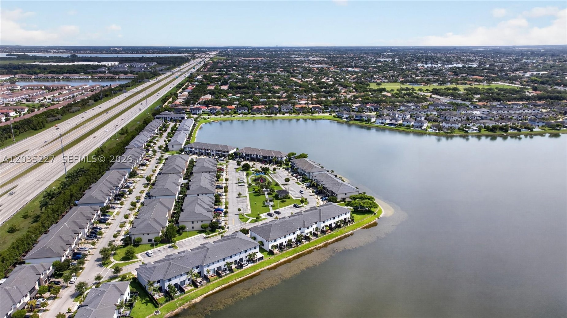 DUNNWOODY LAKE - Residential