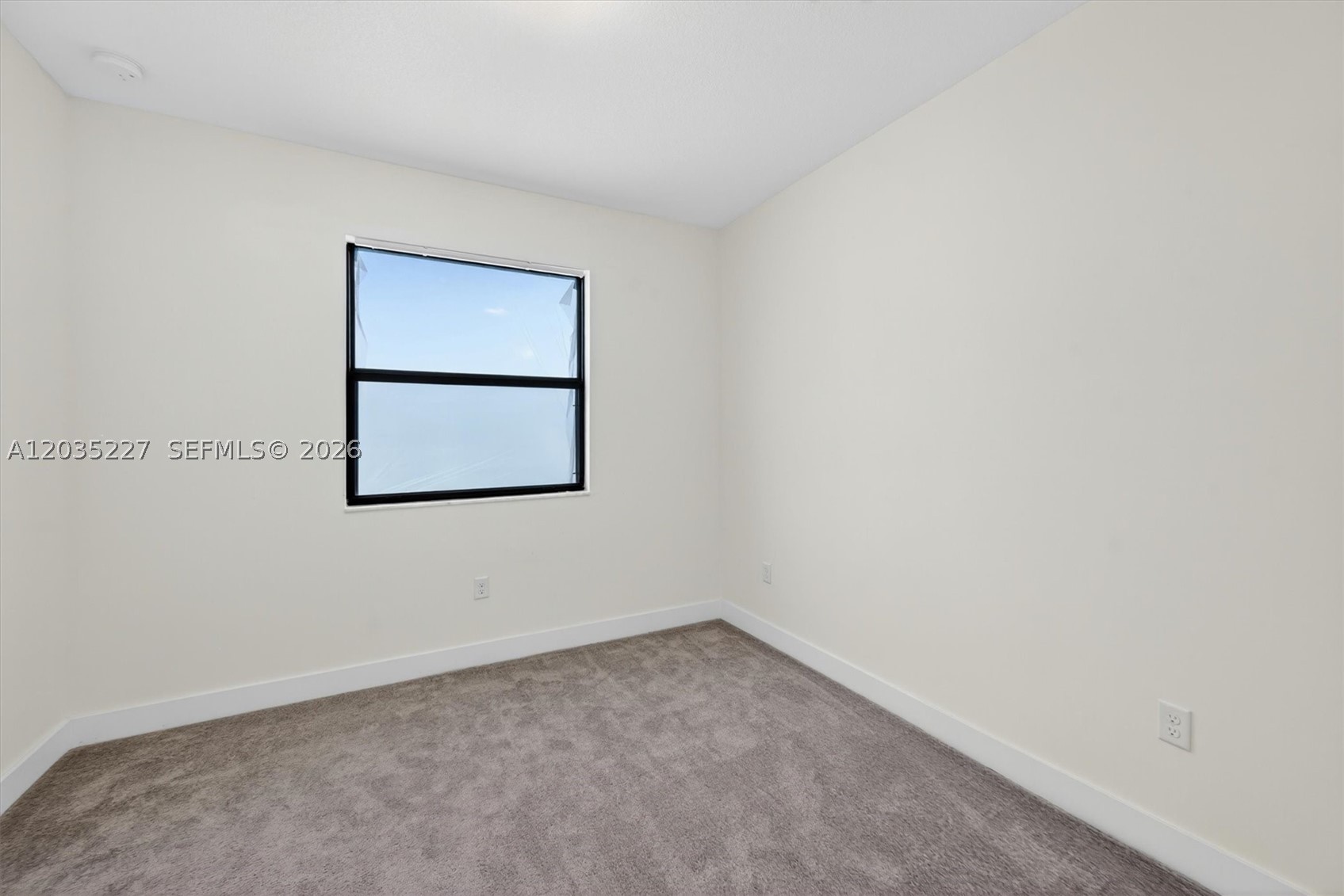 DUNNWOODY LAKE - Residential