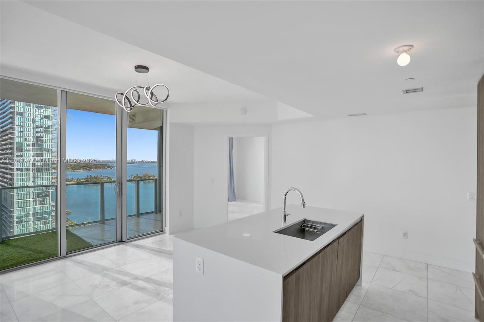 BISCAYNE BEACH CONDO - Residential