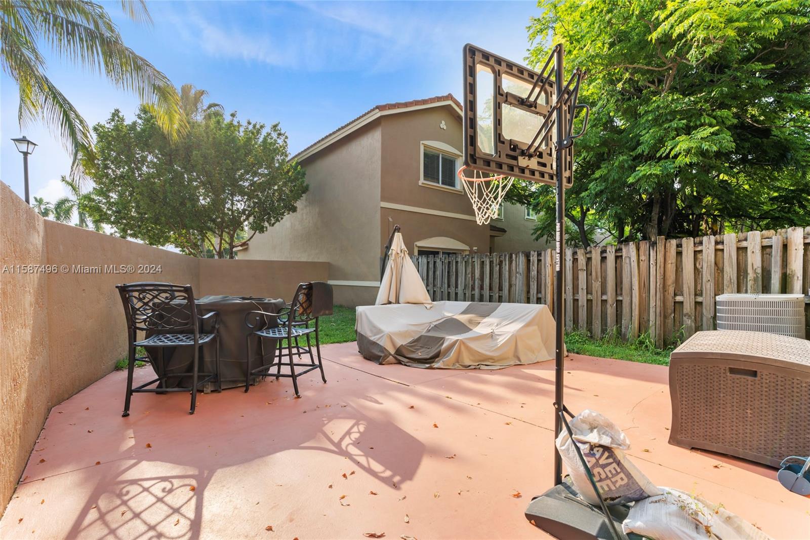 SANTA BARBARA - Residential