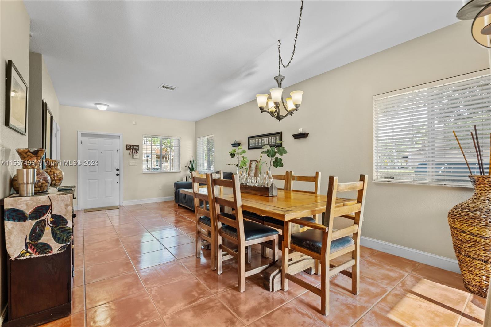 SANTA BARBARA - Residential