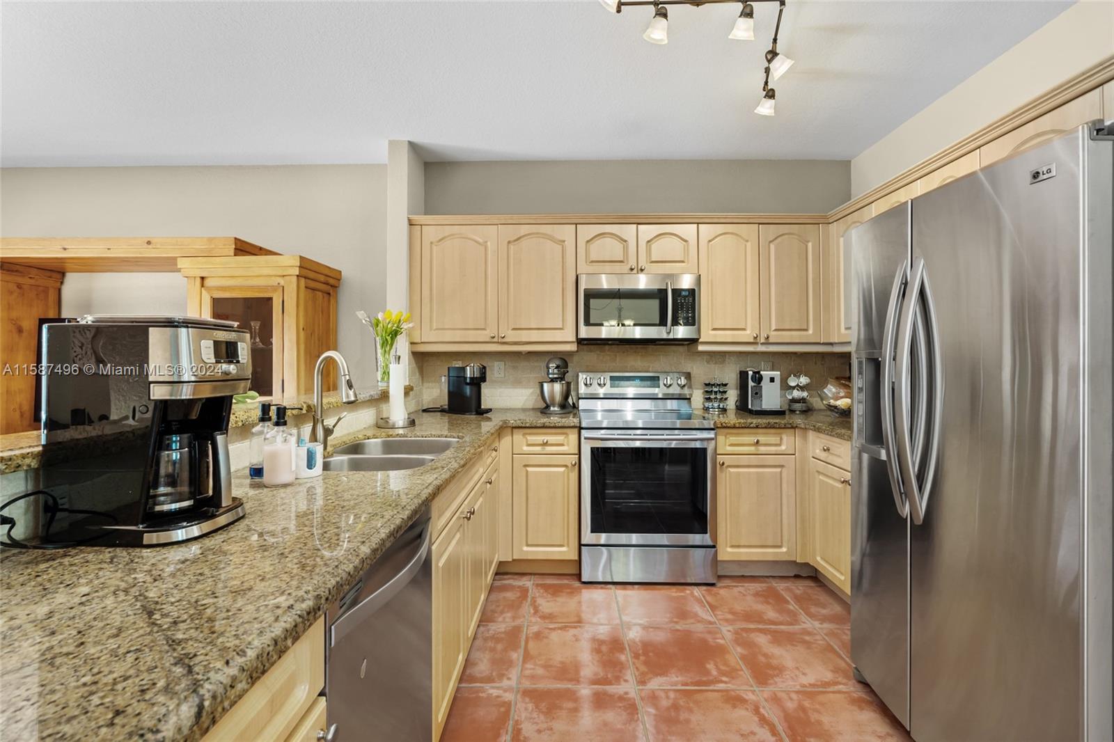 SANTA BARBARA - Residential