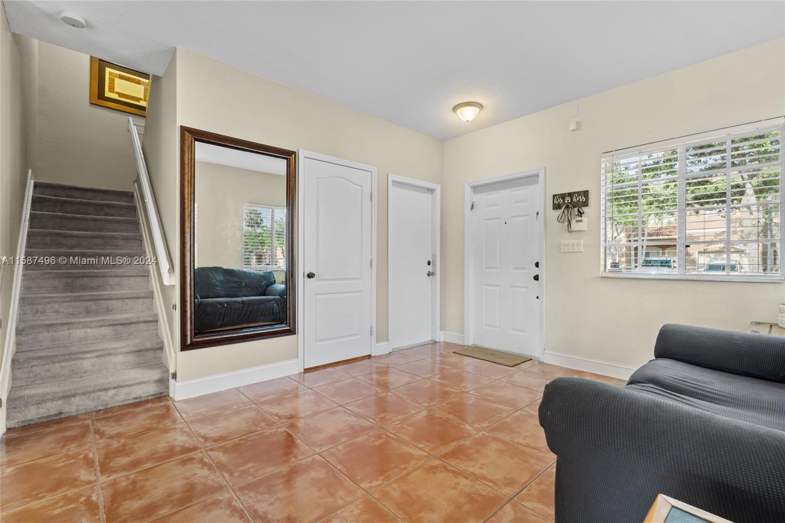 SANTA BARBARA - Residential
