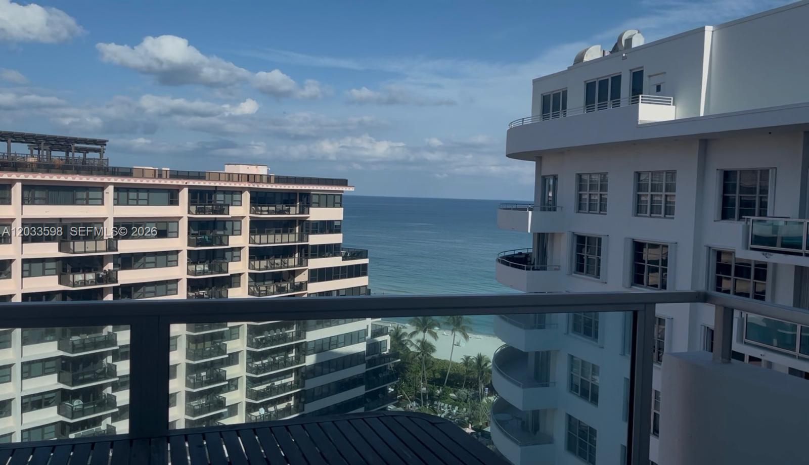 2 bedrooms/2 baths in resort living Seacoast 5151 Condominium in the hearth of Millionaire's row. Fresh look, nicely decorated , plenty of natural ligh, located on high floor with view of the ocean as well as the intracoastal waterways. Short distance from all the Historic hotels along Collins Avenue, South Beach, airport and all the hot spot Miami has to offer.
