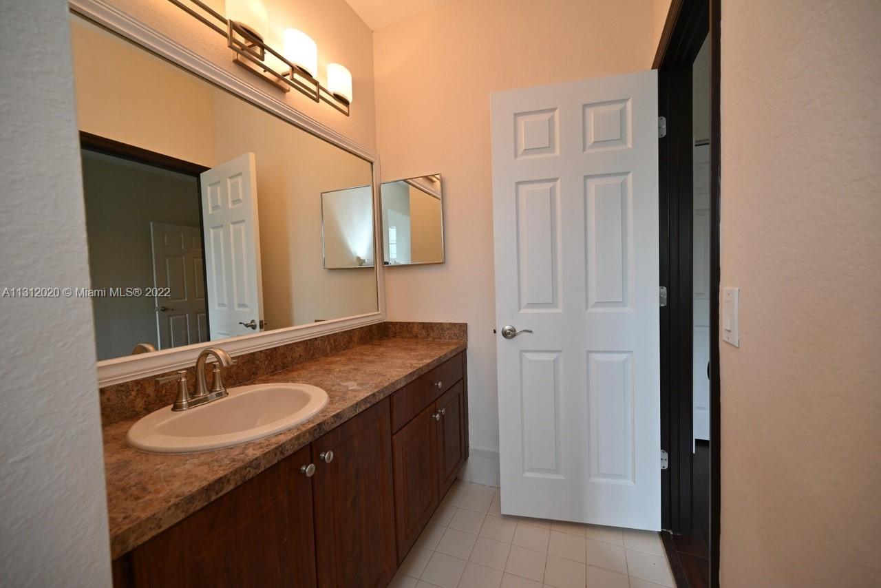MEDITERANIA - Residential Lease