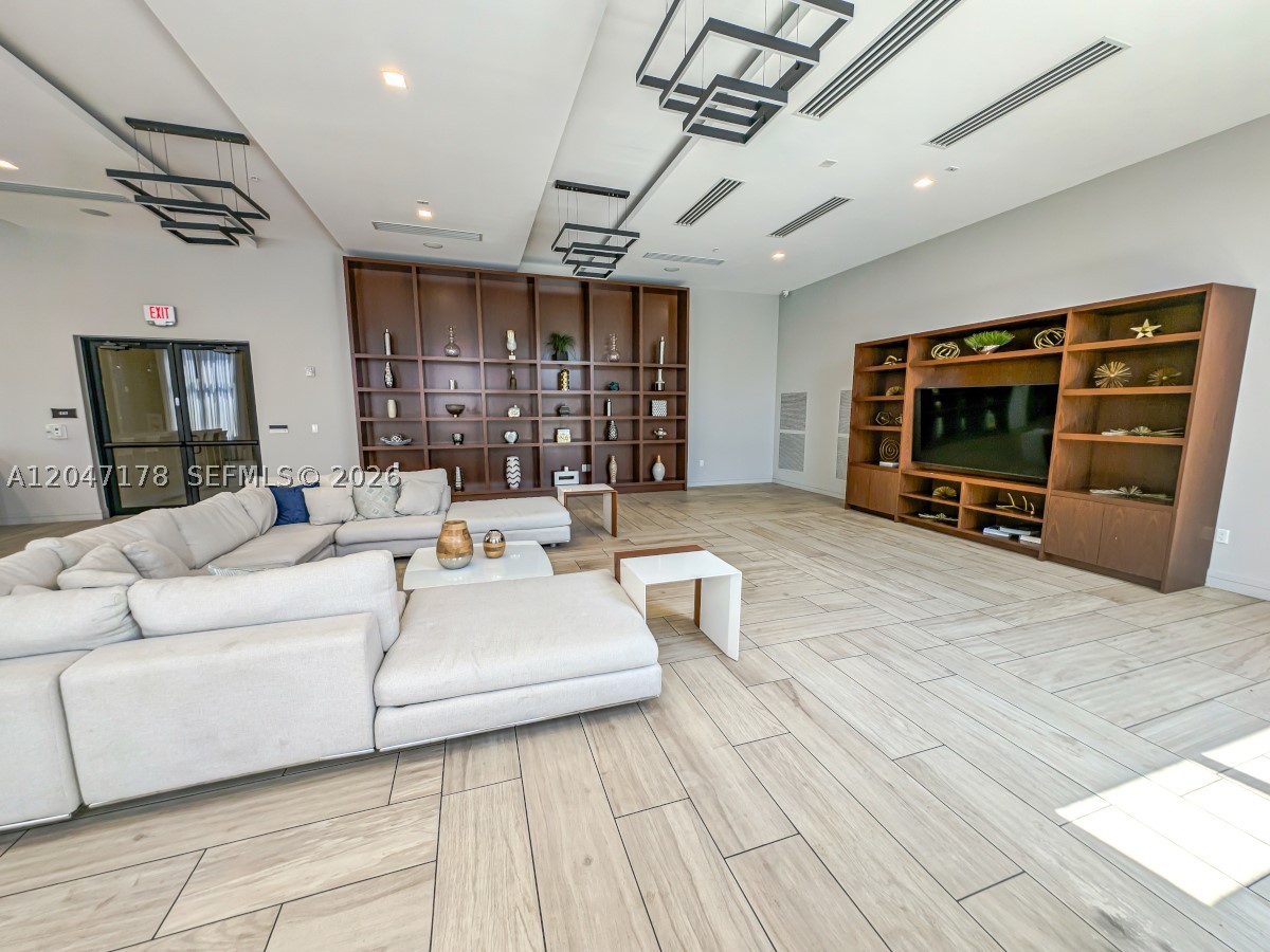 GRAND BAY SOUTH VILLAS - Residential
