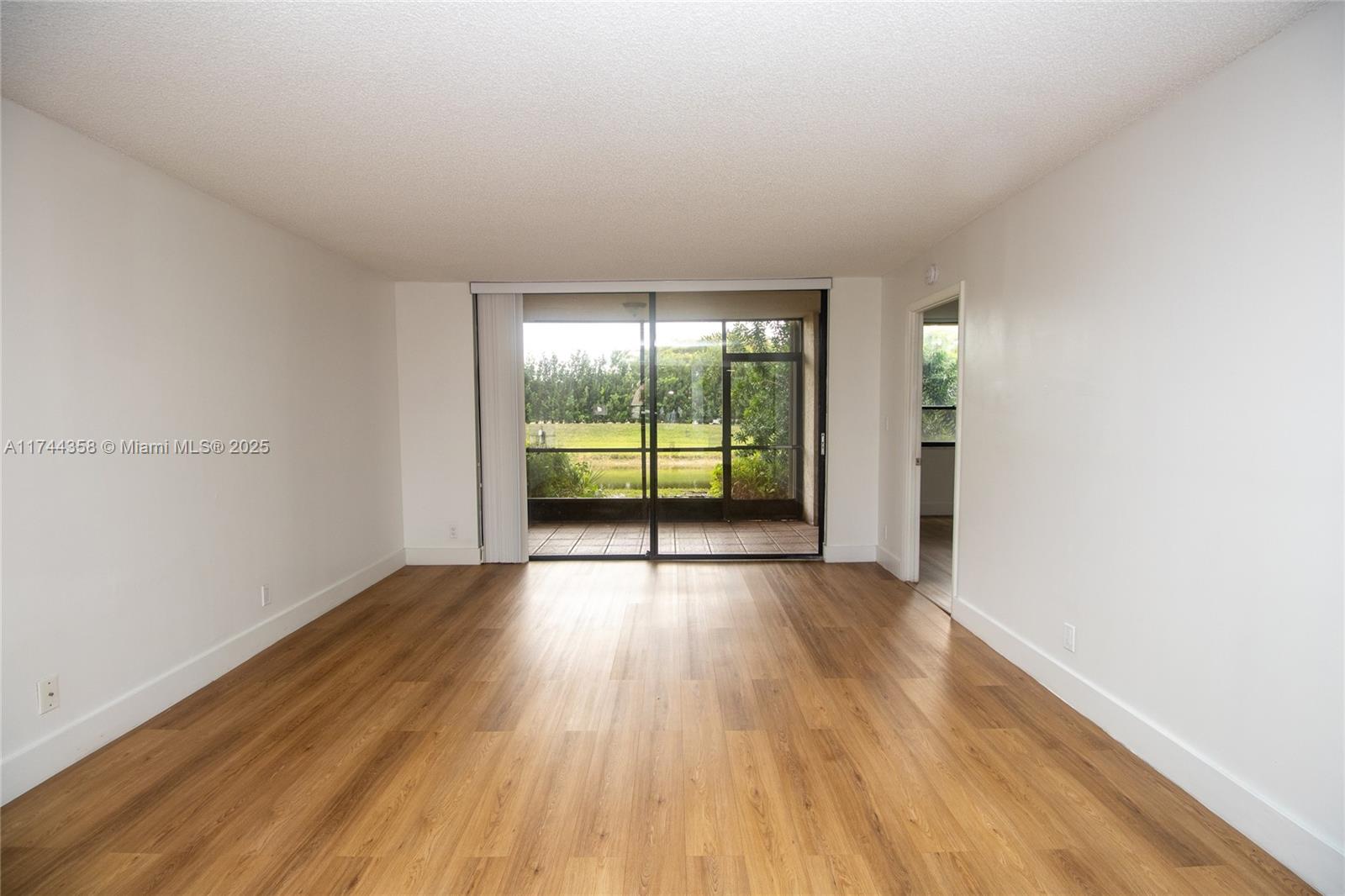LAKES OF NEWPORT 2 CONDO - Residential
