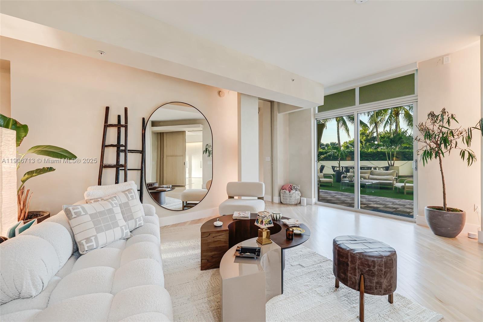 THE MERIDIAN CONDO - Residential