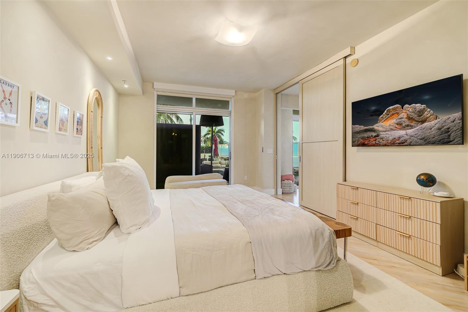 THE MERIDIAN CONDO - Residential